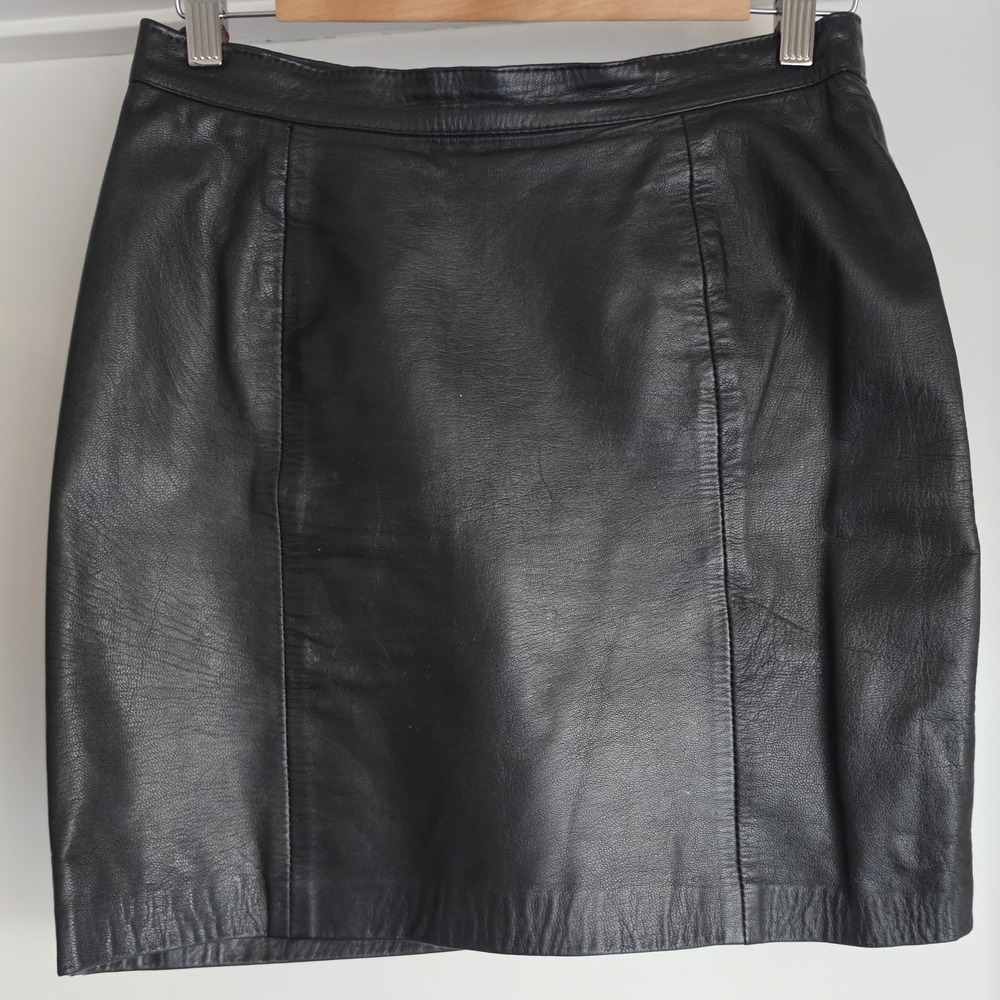 VTG 90s Renzo Costa Black Leather Mini Skirt Waist 28 Peru Women Classic Chic